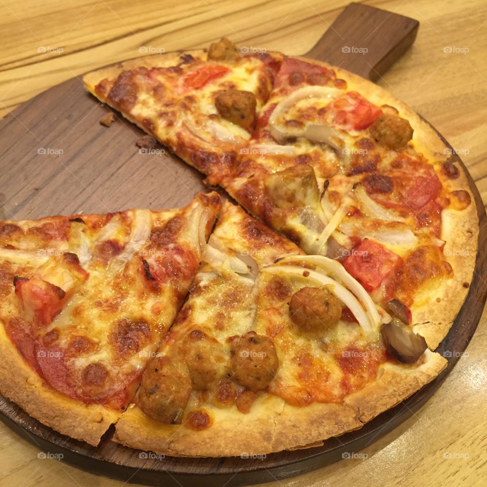 Hot pizza Italian sausage