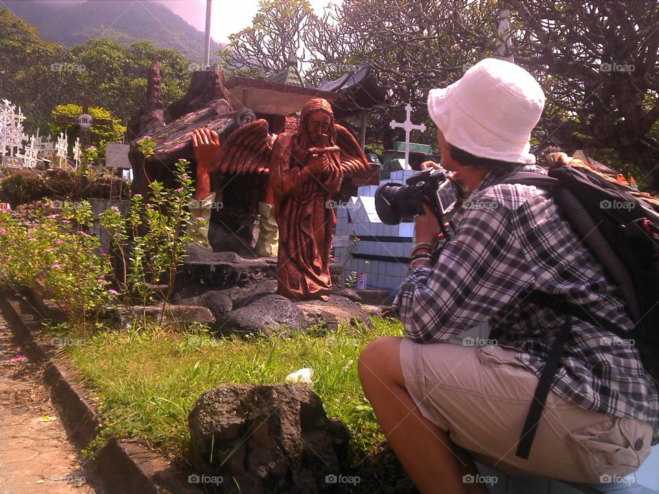 Pekuburan Di Larantuka