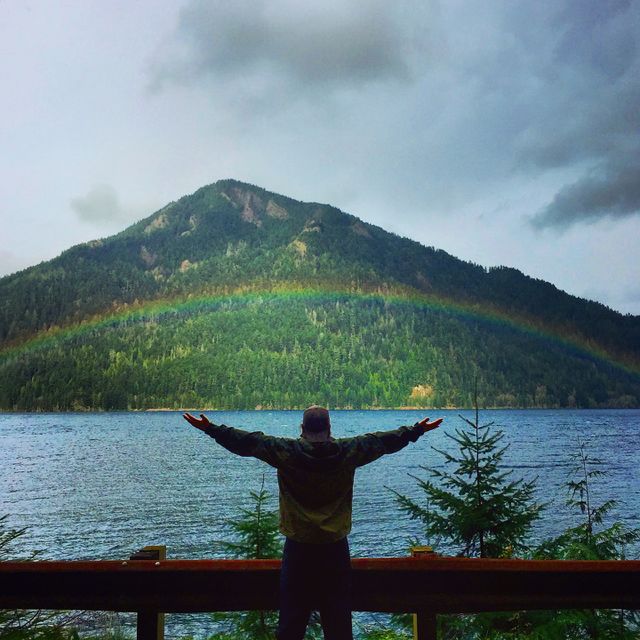 Under the rainbow 