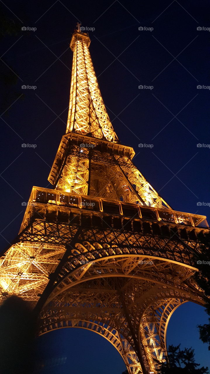 Paris Eiffel tower by night