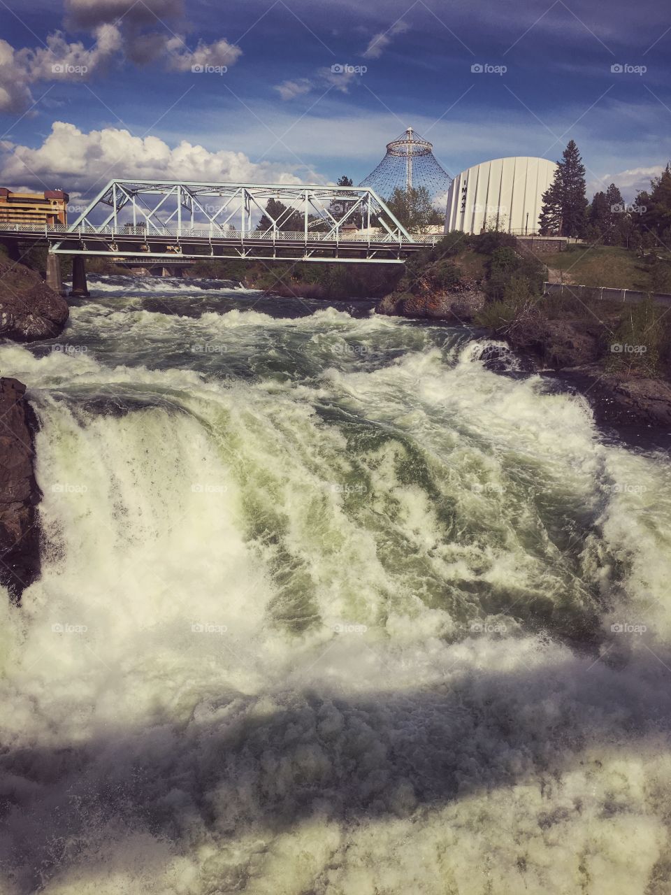 Spokane falls