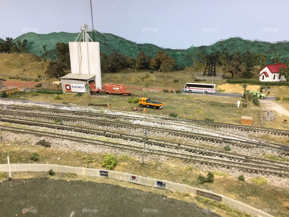 Model track