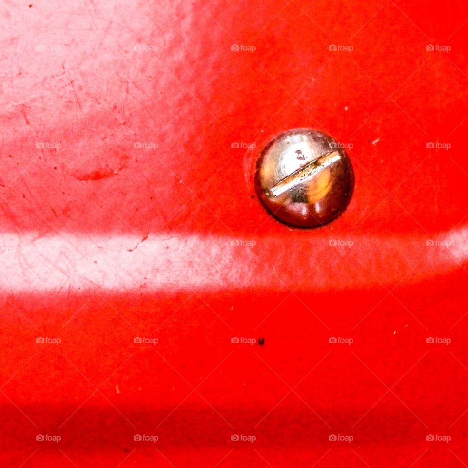 Shiny Bolt in Red