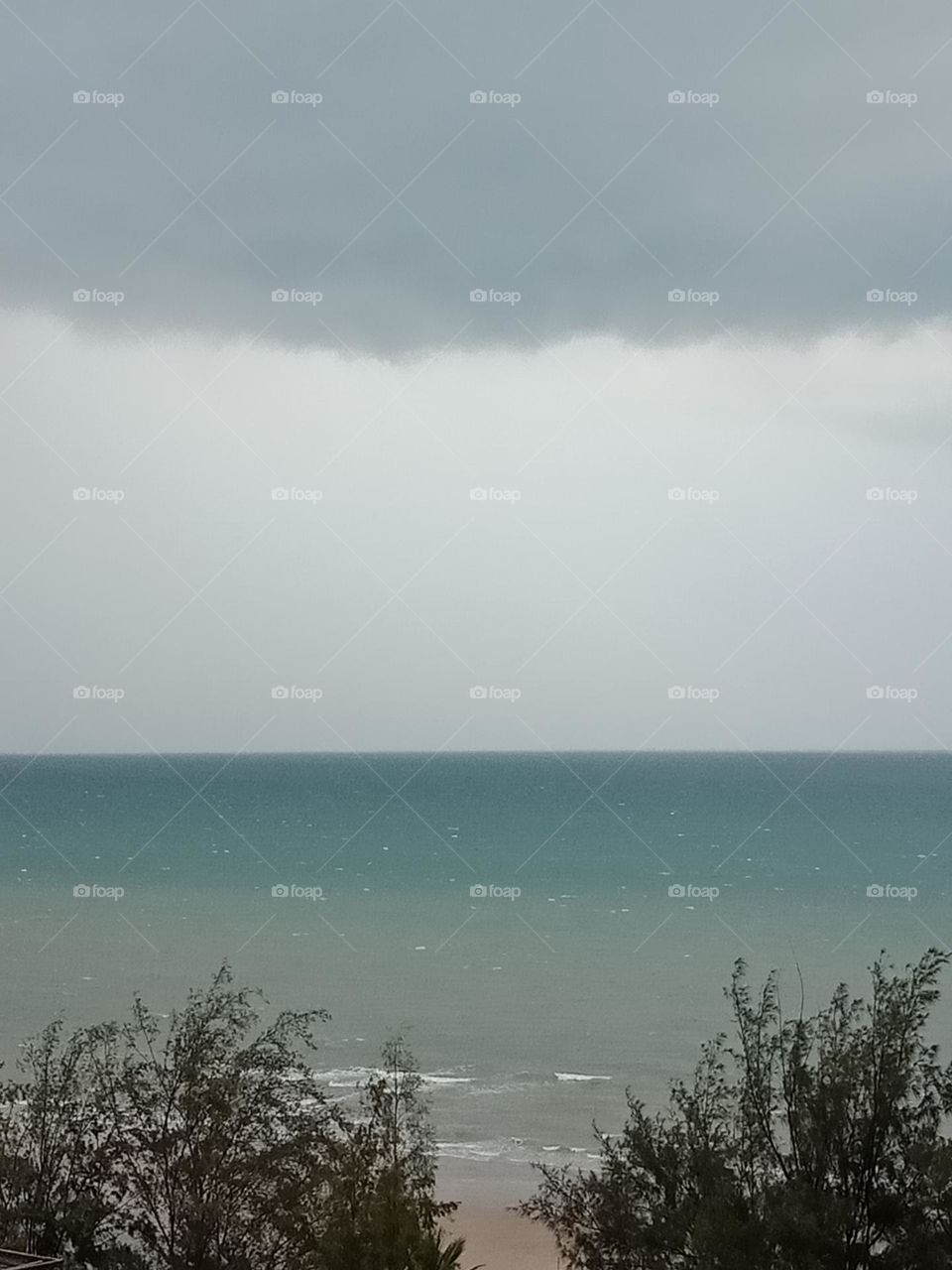 Raining sea