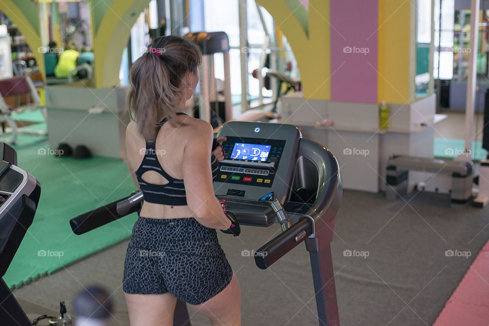 girl in the gym