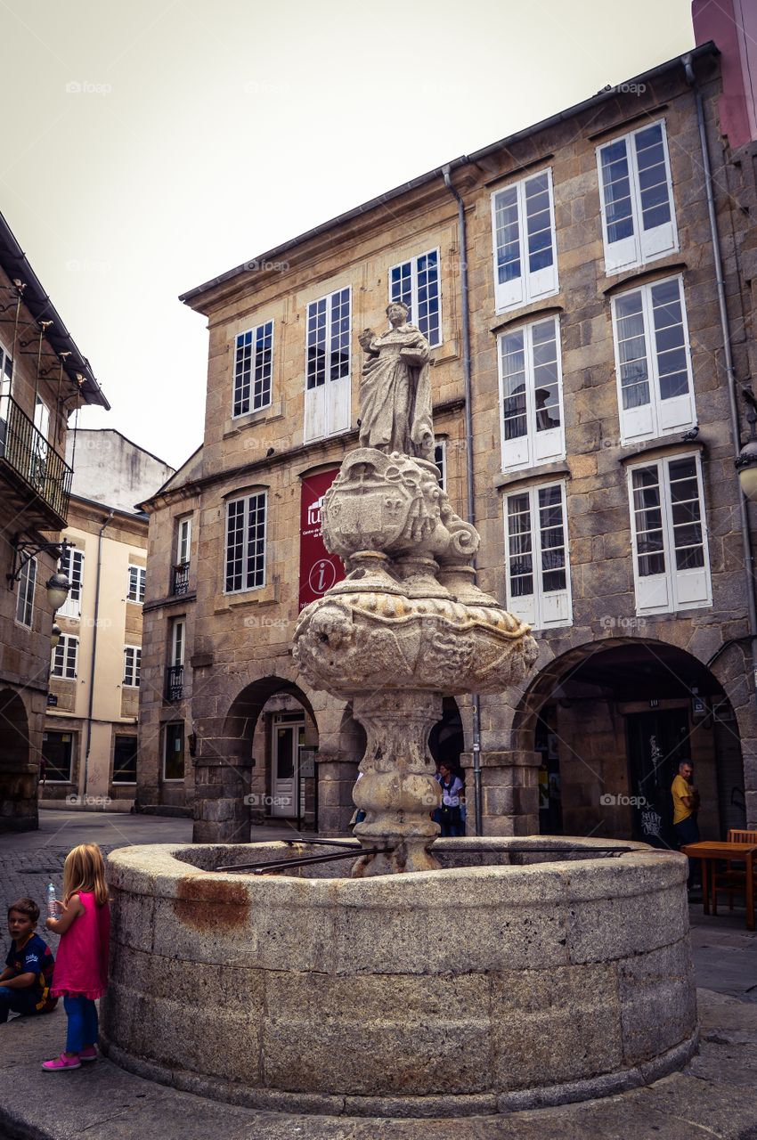 Fuente de San Vicente, Praza do Campo (Lugo - Spain)