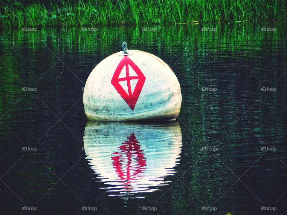 Buoy reflection 