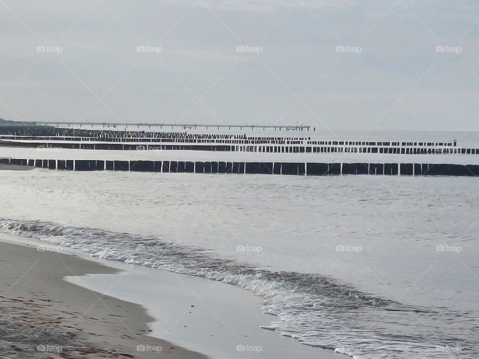 Strand, Wasser, Wind,rauschende Wellen