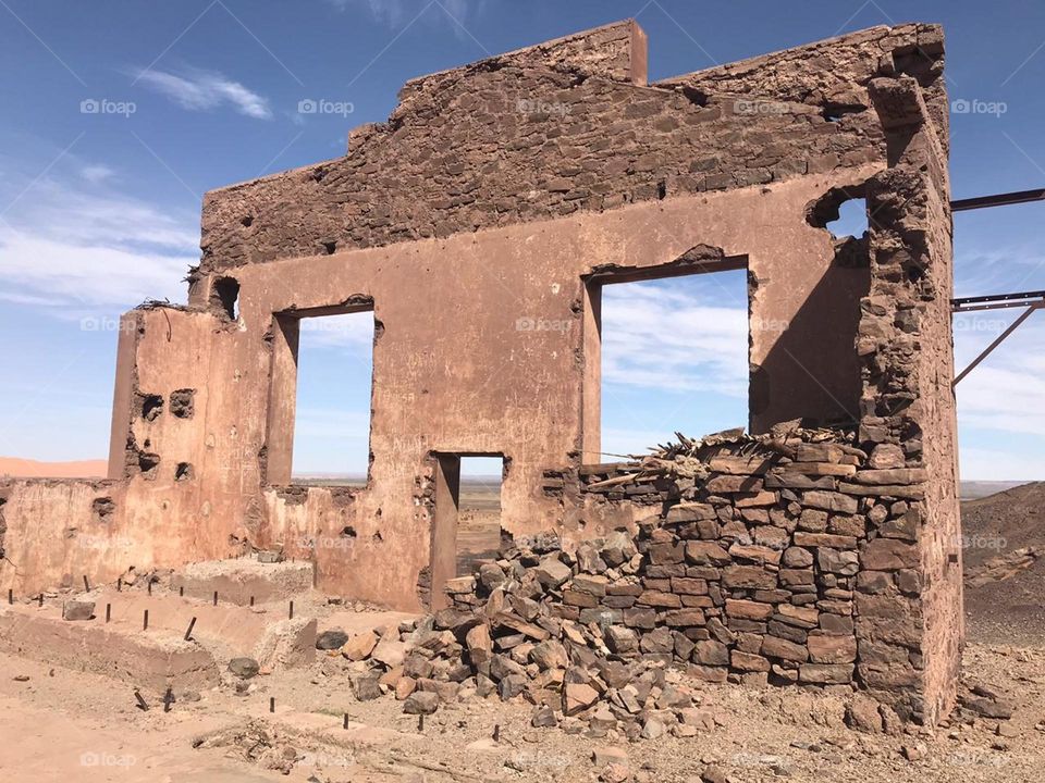 monuments inside the beautiful sahara