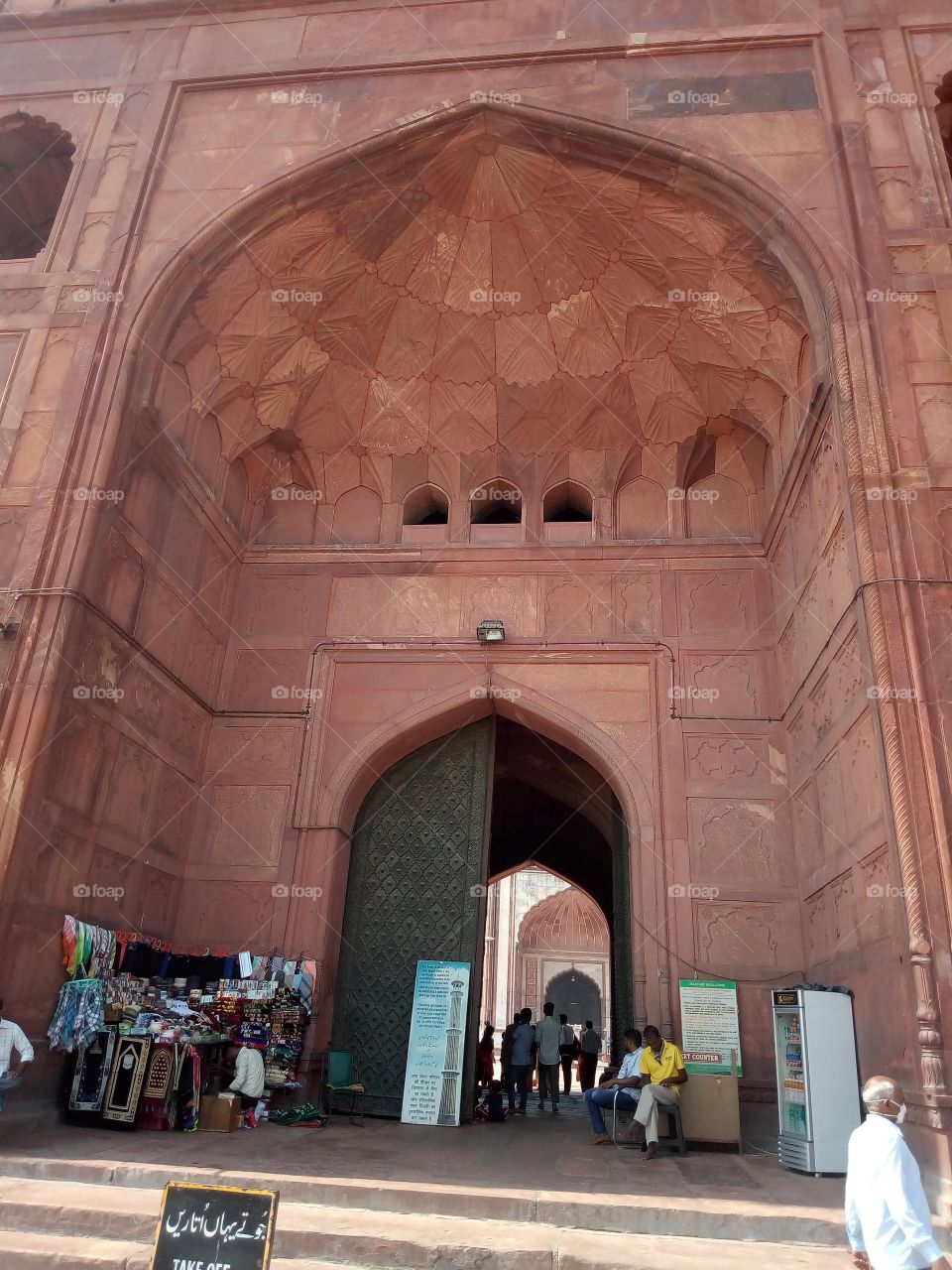 A Big Entry Gate Of Jama Masjid. One of the largest mosques in India. It was built by the Mughal Emperor Shah Jahan between 1650 and 1656 at a cost of one million rupees. The mosque was completed in 1656 AD. It has capacity of more than 25000 people.