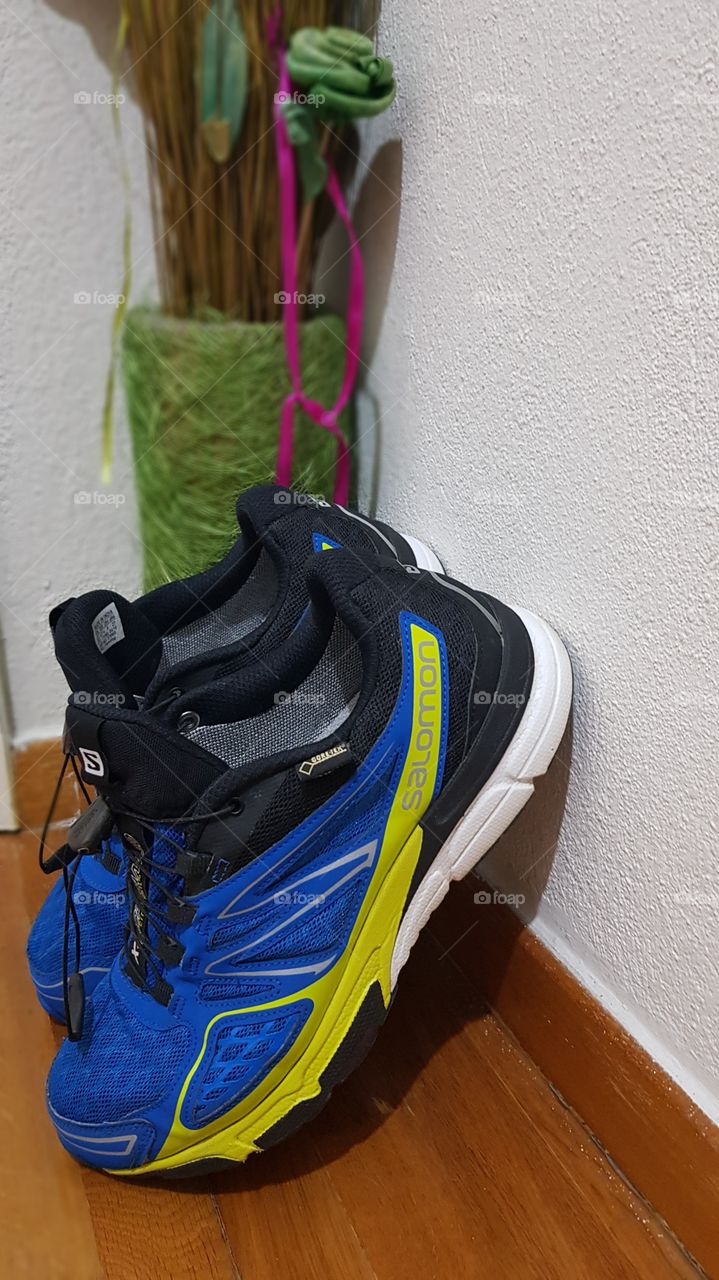 Salomon citytrail running shoes