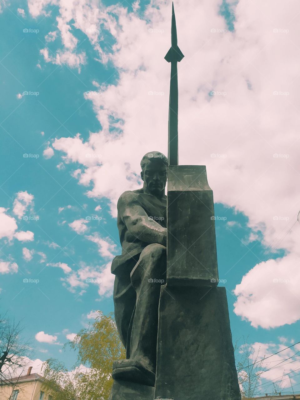 monument to the Soviet worker