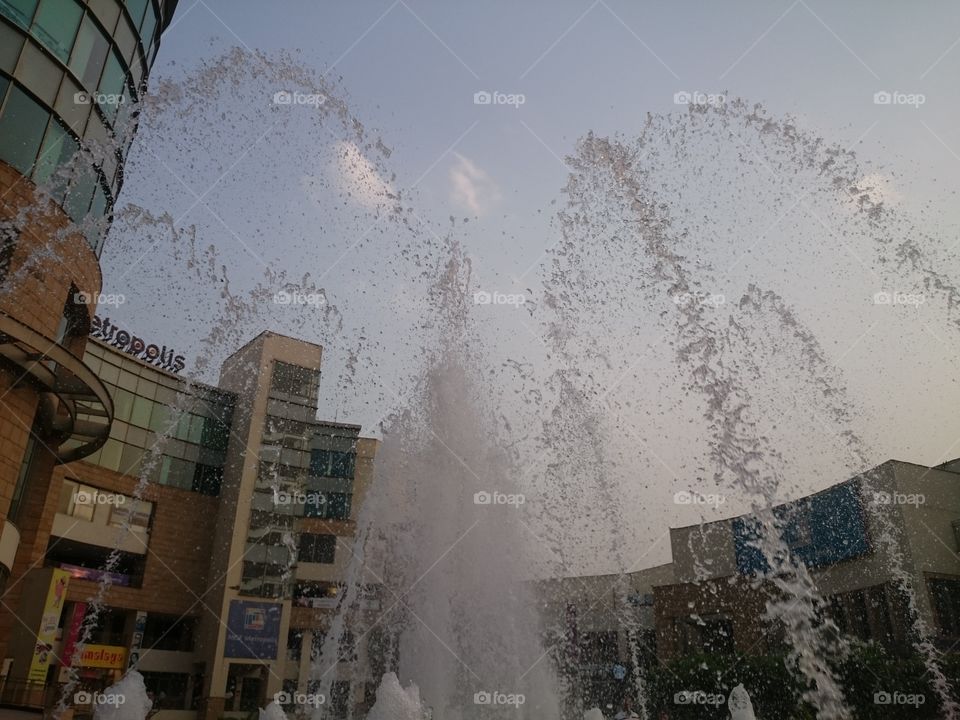 fountain . water 