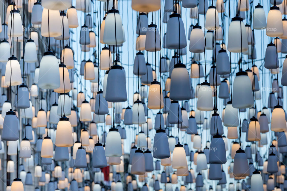 Lamps as street decoration in Moscow