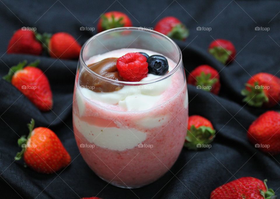 berries milkshake