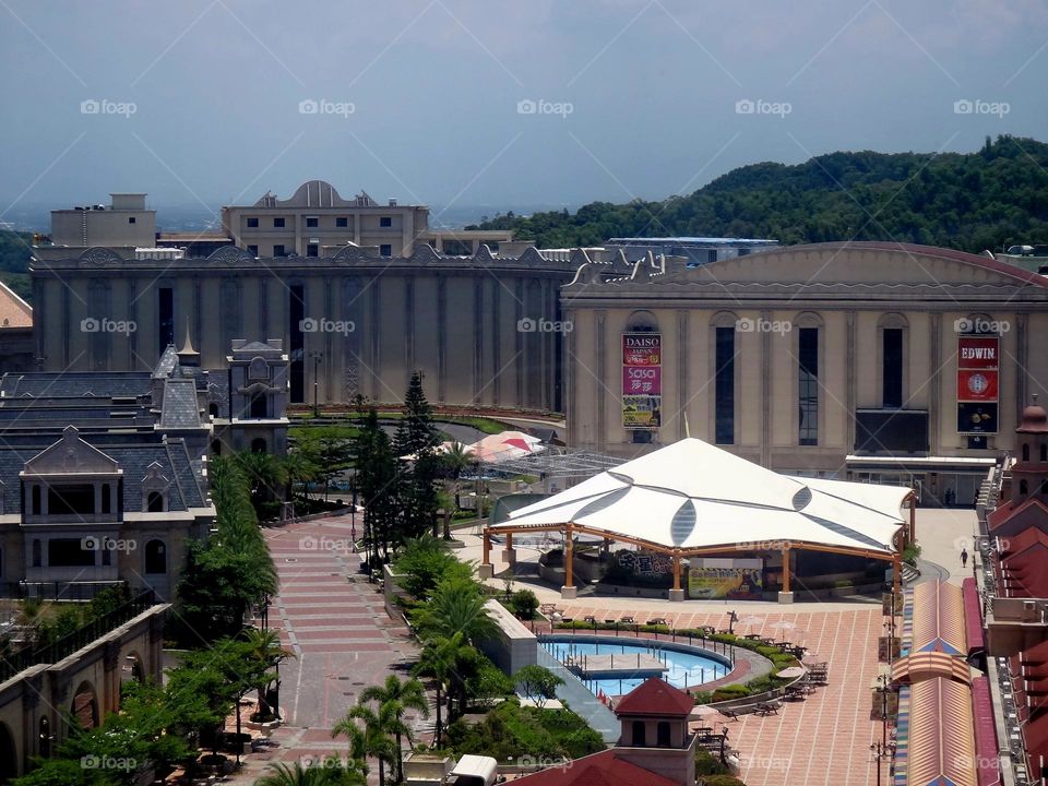 hotel in amusement park