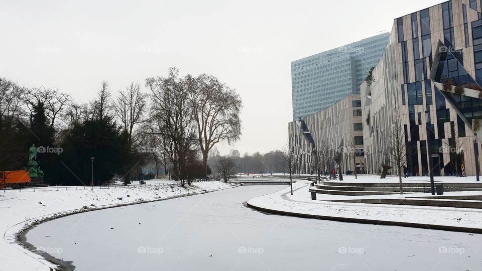 Dusselrdof park with snow