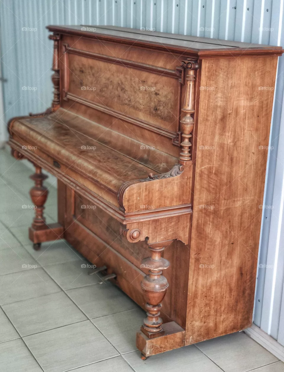 Antique piano