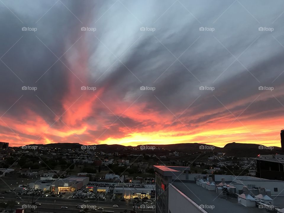 Explosion in the sky - Chihuahua, Mexico 19h17