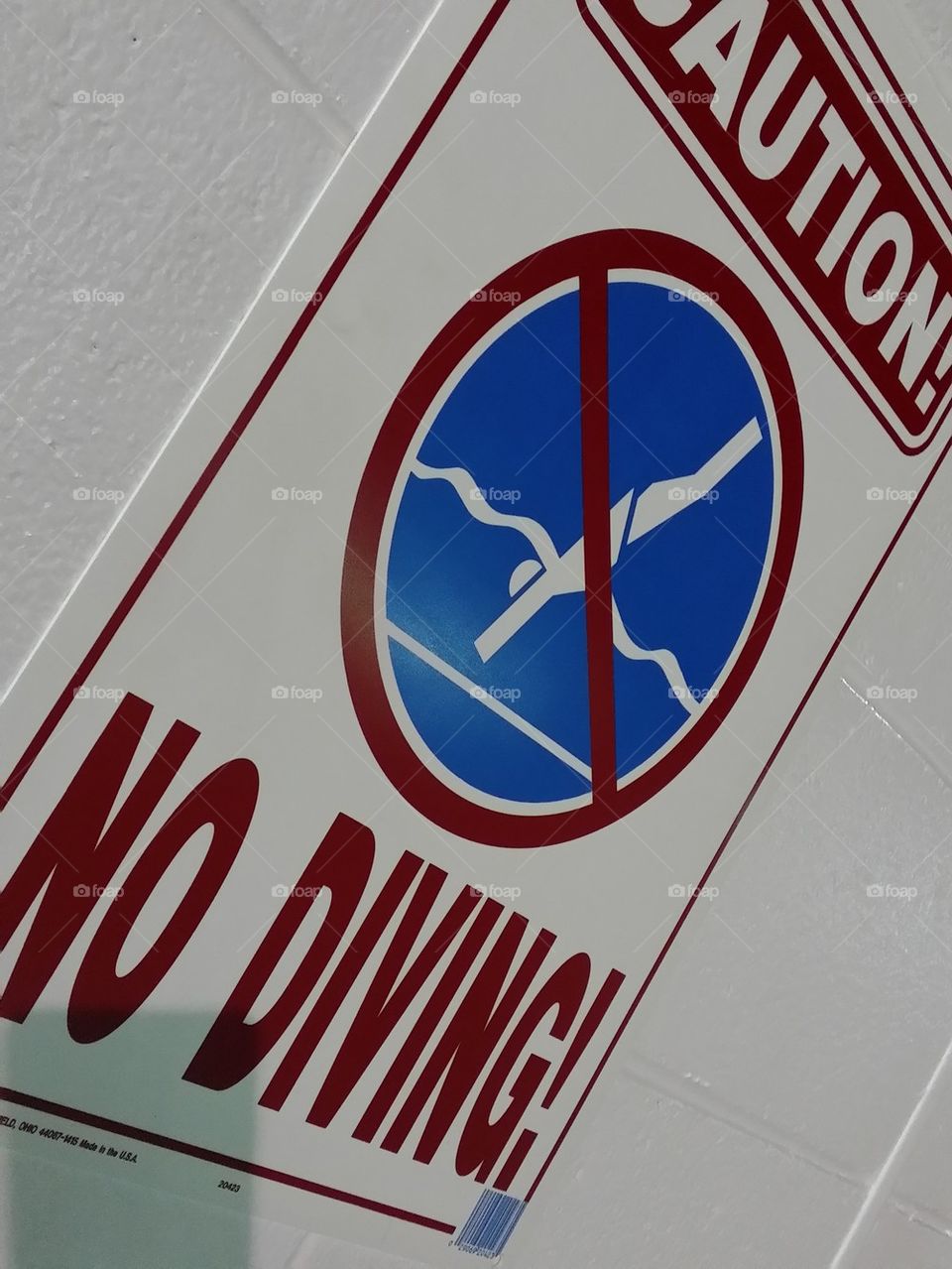 Caution No Diving!