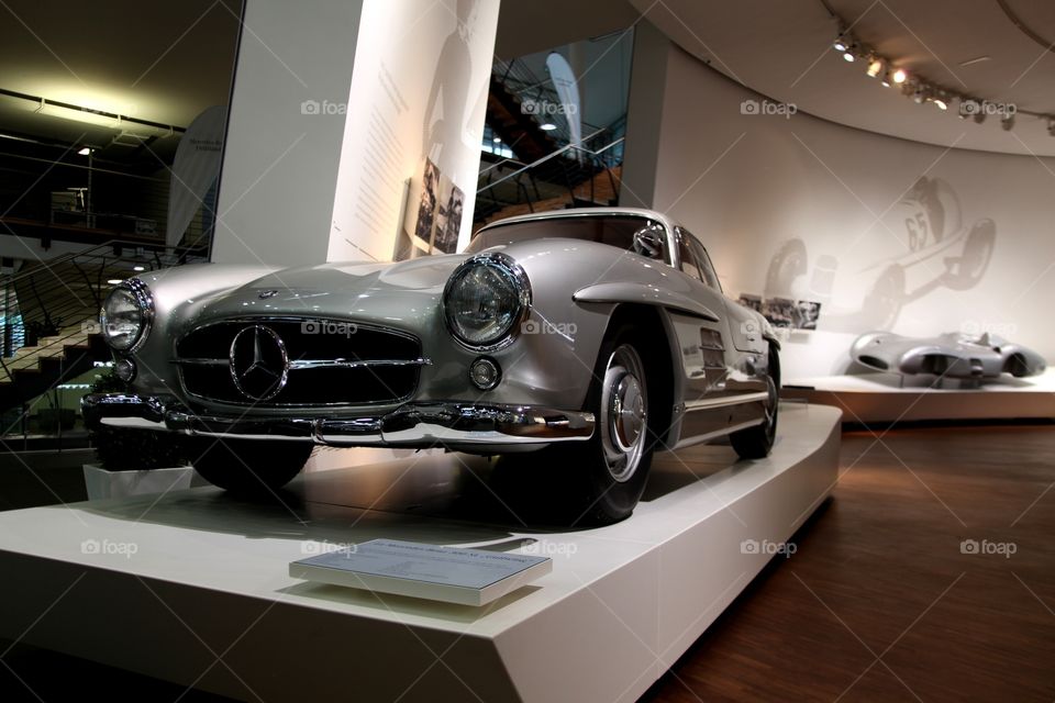 Classic Mercedes Benz. Milano Show Room, years of history of this brand