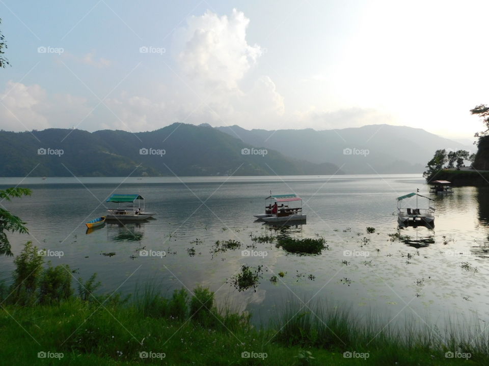 nepal lake with mountain view