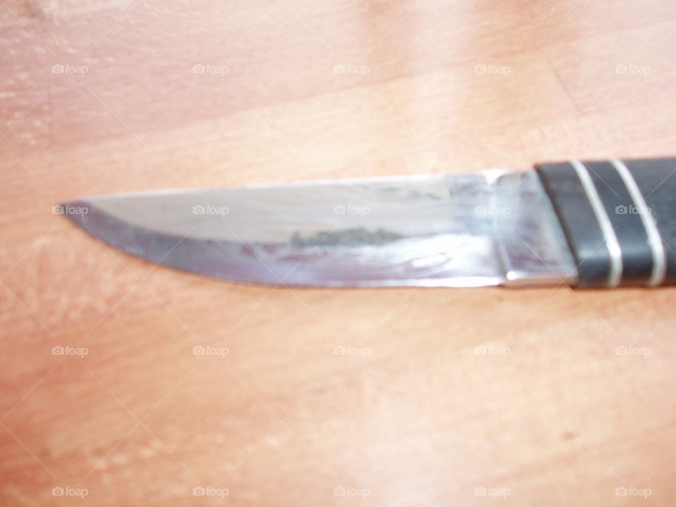 Knife 