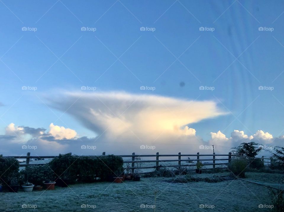 Frosty morning clouds