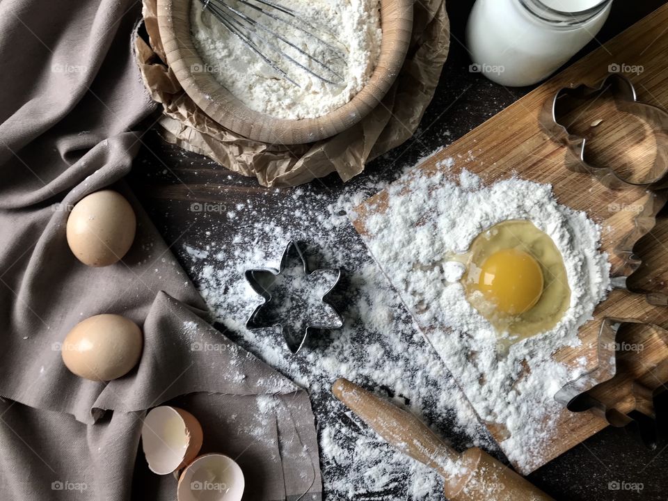 Baking cookies 