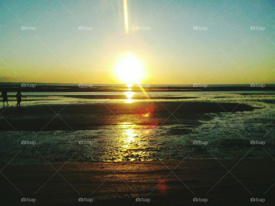 WATH A BEAUTIFUL VIEW.