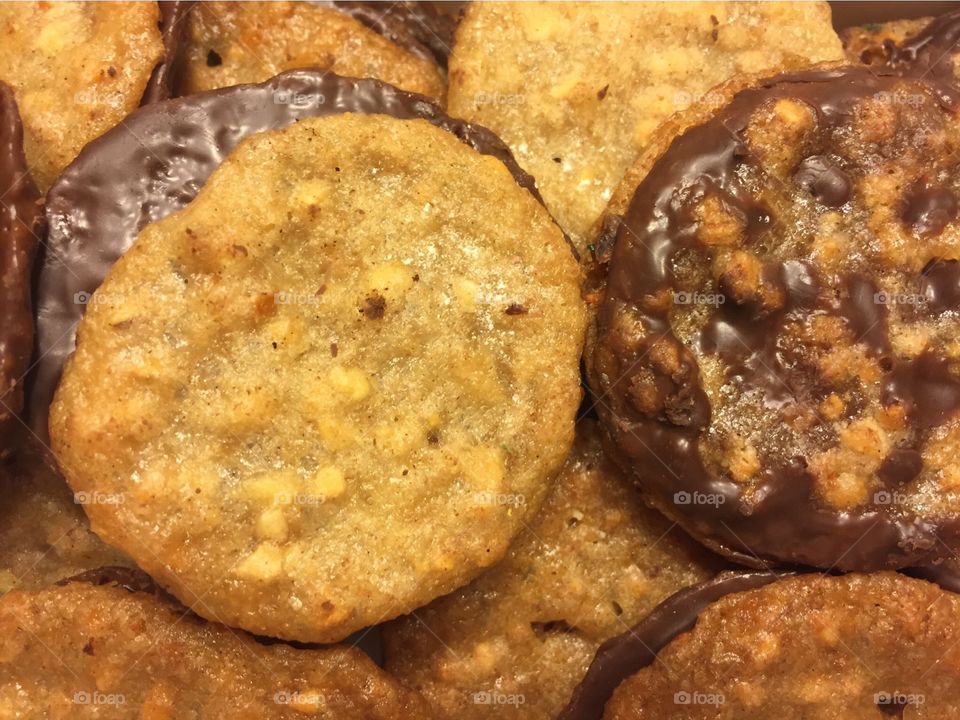 Chocolate lace cookies