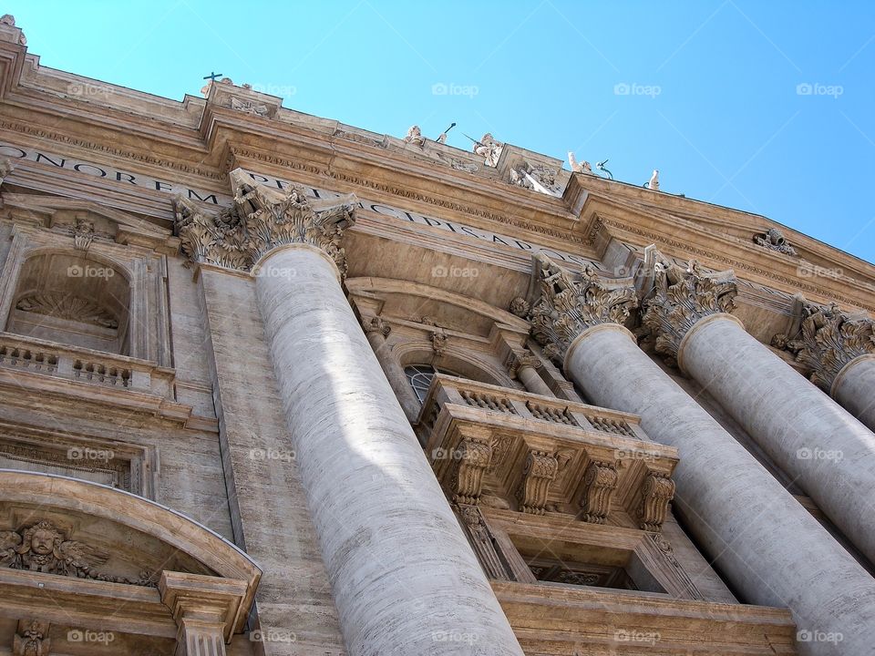 Basilica de San Pedro. Detalle fachada de la Basilica de San Pedro (Ciudad del Vaticano)