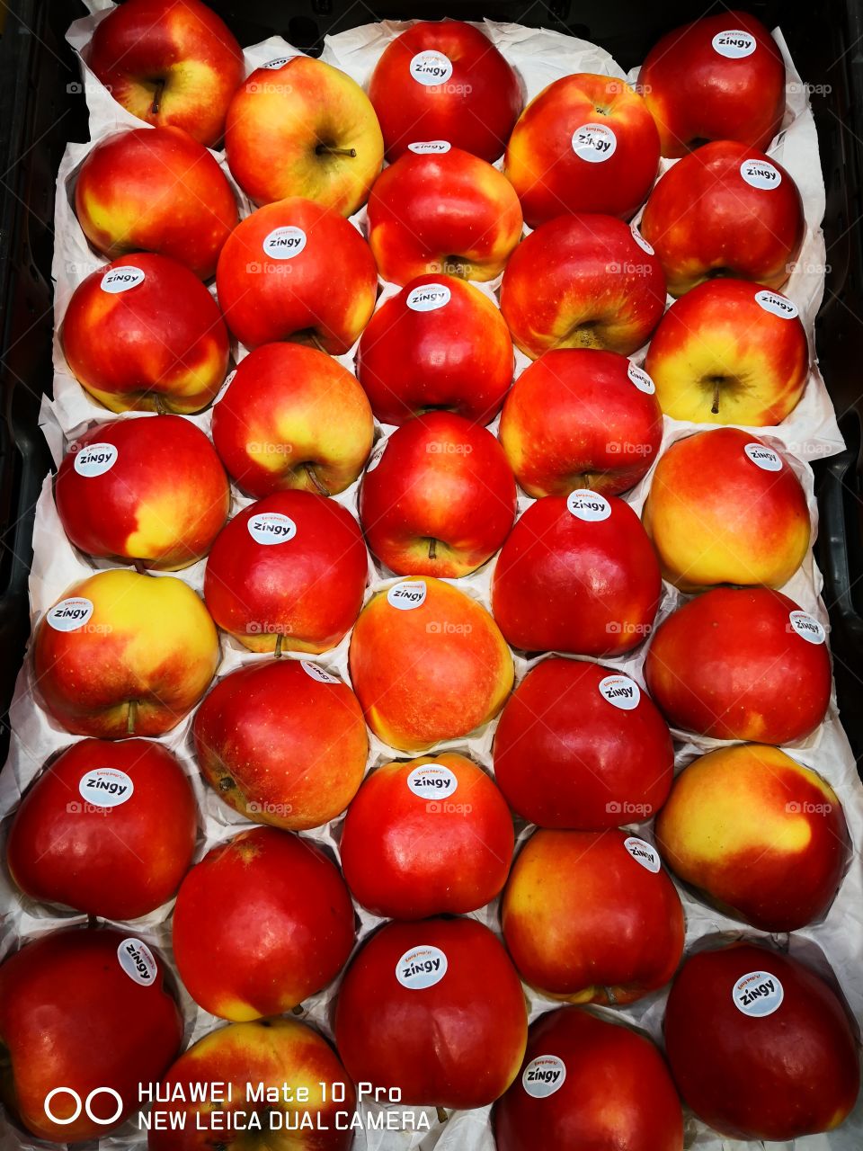 Apple delicious 😋 is good