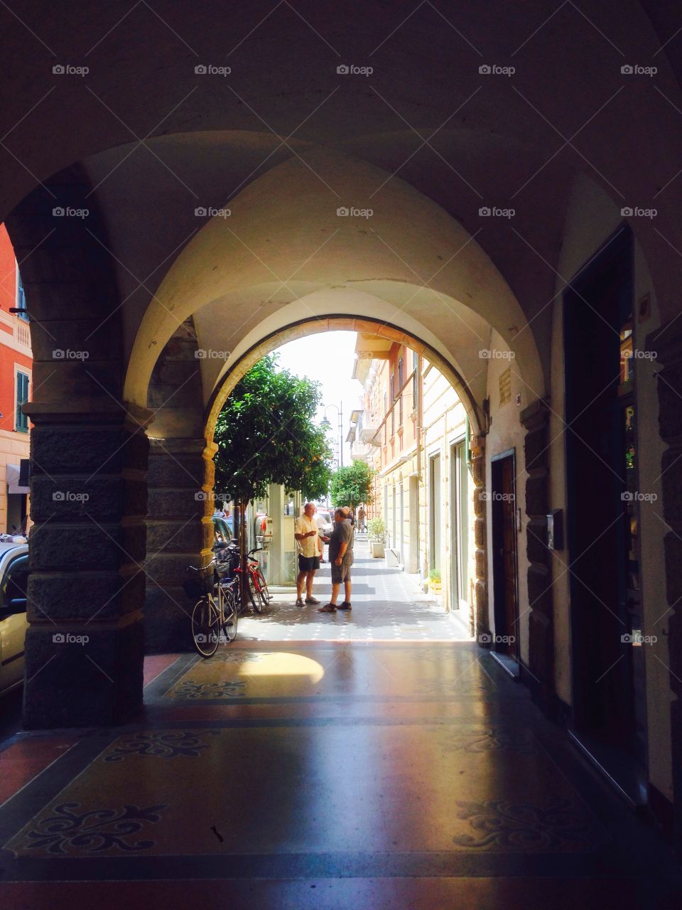 Conversation in the street