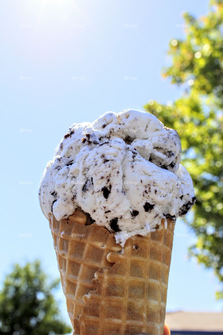 Close-up of cookies and cream ice cream