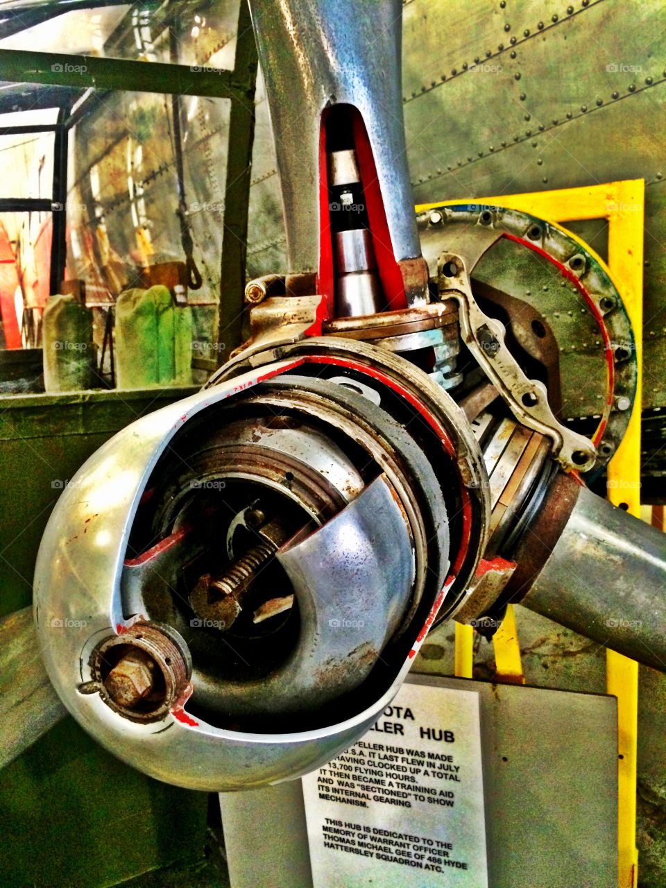 Propeller hub cross section 