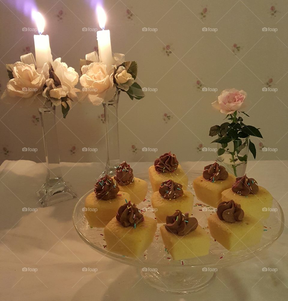 cup cake with frosting