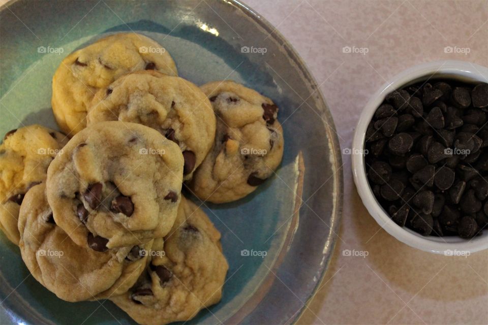 chocolate chip cookies
