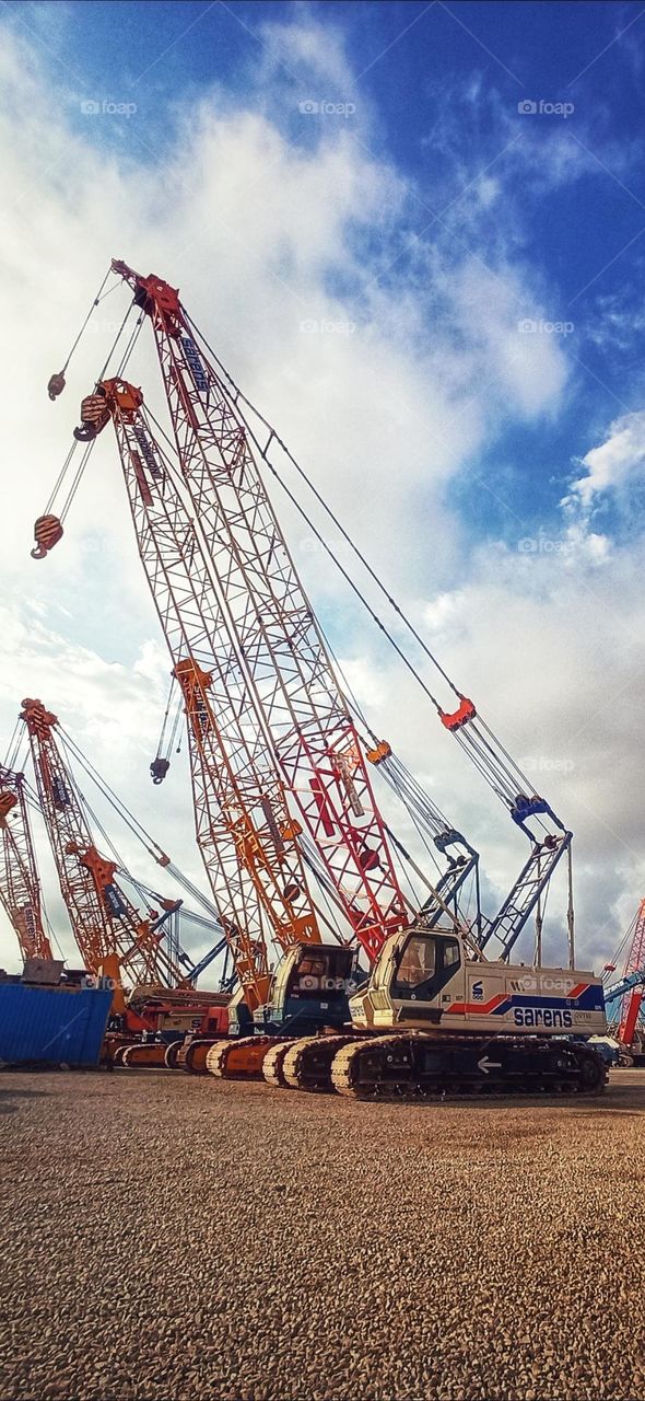 crawler cranes