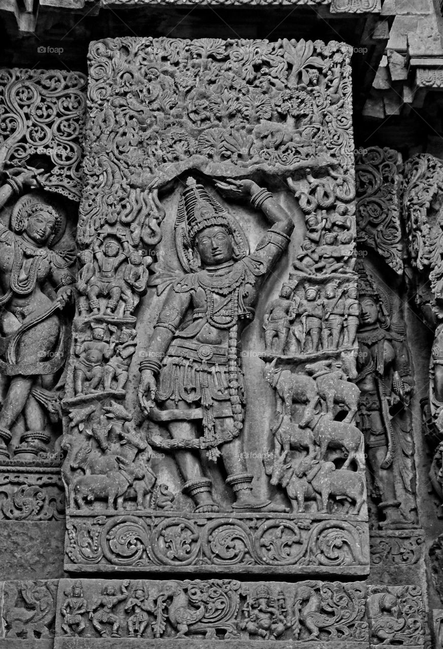 Fine art - Hoysala - Sculpture  - Govardhan