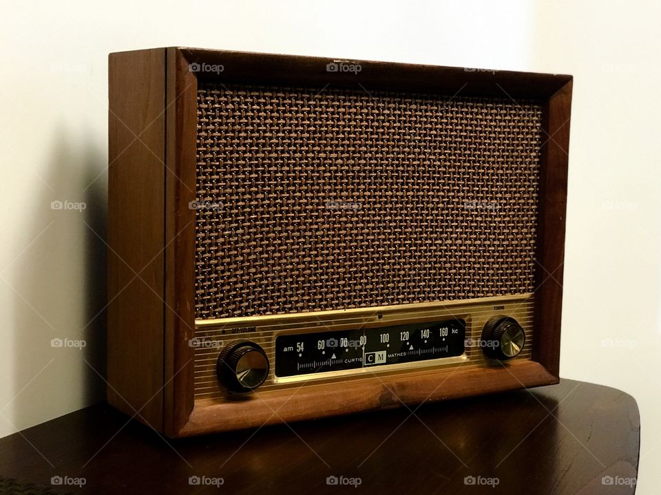 Antique Radio 📻
