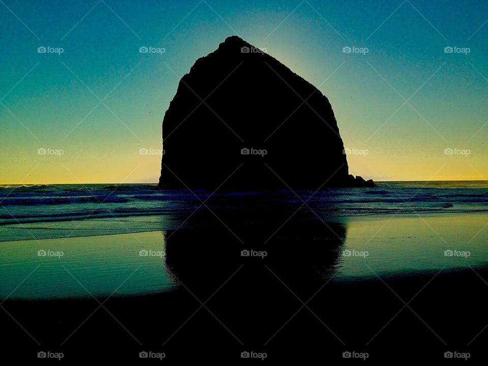 Haystack Rock, Cannon Beach Oregon
