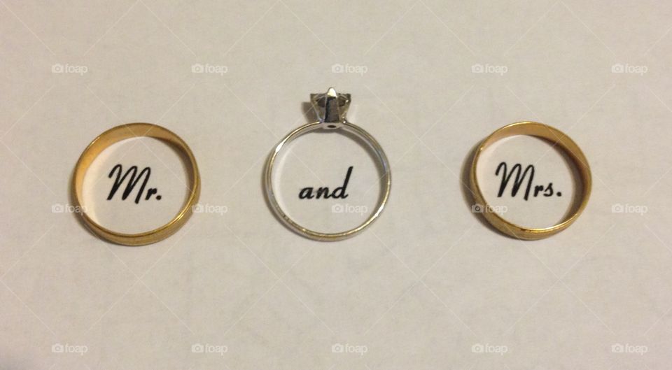 His and hers wedding rings