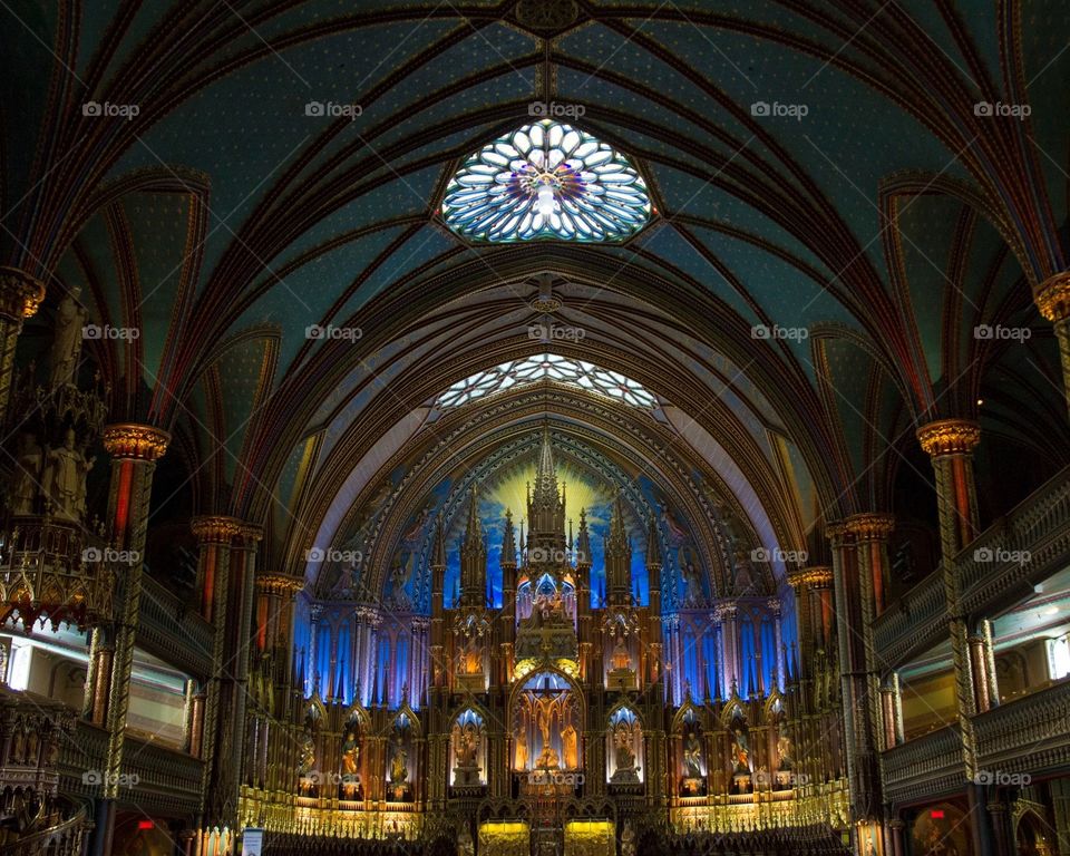 Scenery inside notre dame, Montreal Quebec 