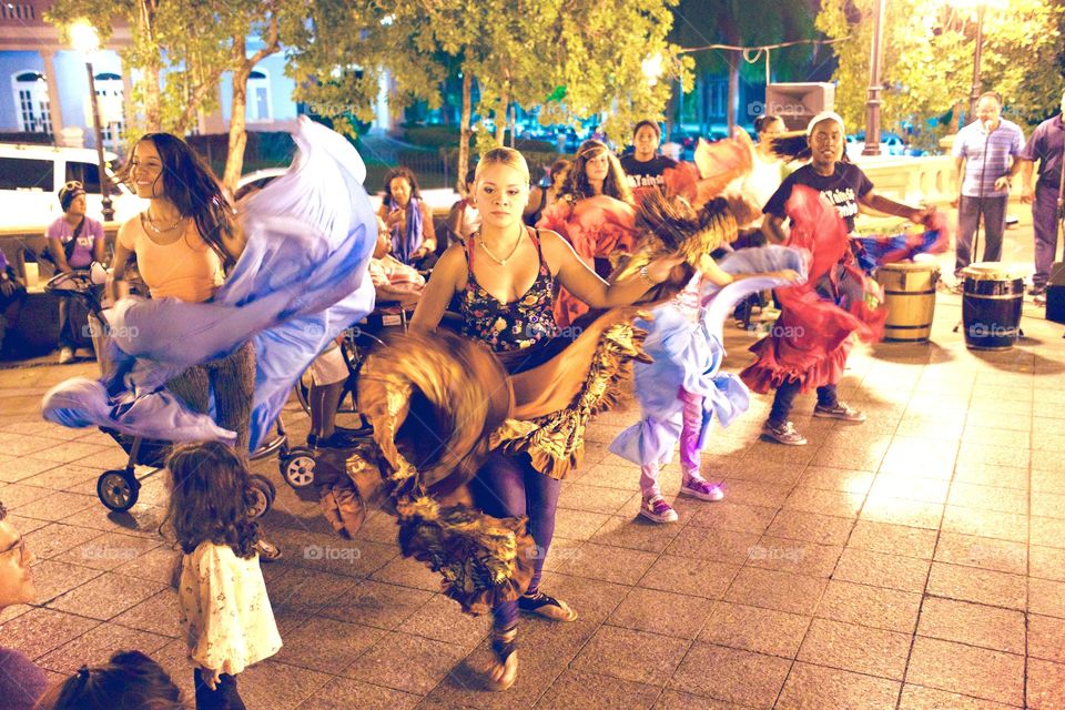 Señorita Salsa. A picture of ladies dancing in Puerto Rico. 
