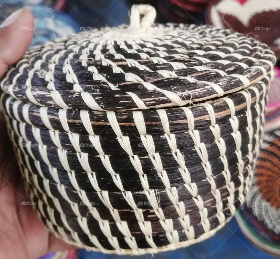 Tiny jewelry basket made of banana fibre and sisal.