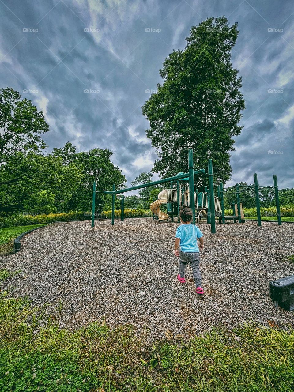 Toddler walking into playground in a summertime outfit, playground outfit, visiting the parks in the summertime 