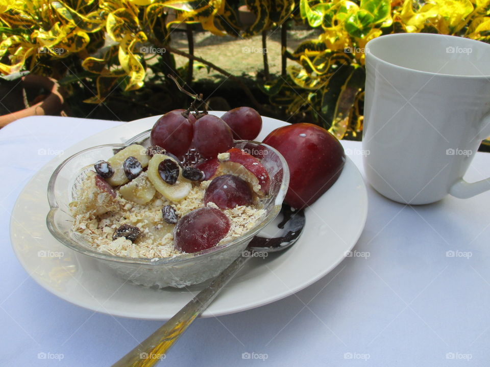 breakfast fruity oats