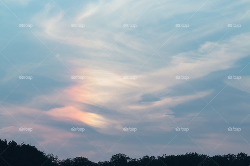 Parhelion right the sun.