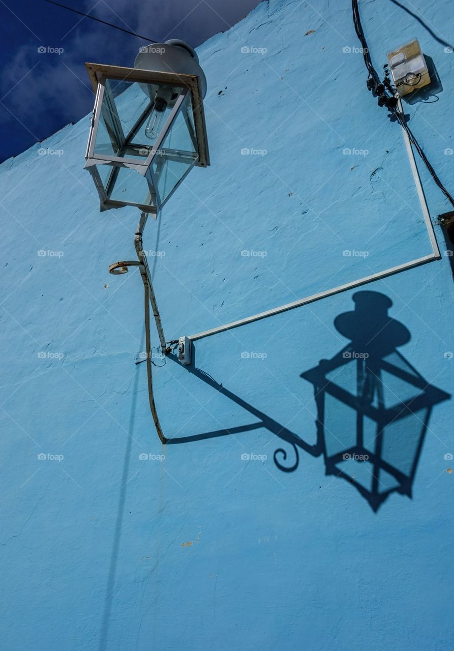 
Twisted lantern angles